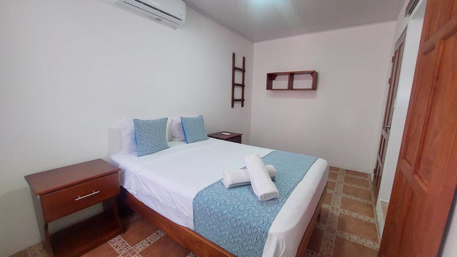 Hotel Casa THIREMA Tortuguero Exterior foto